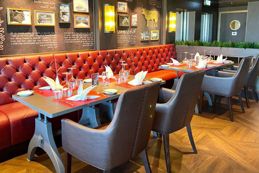 restaurant after