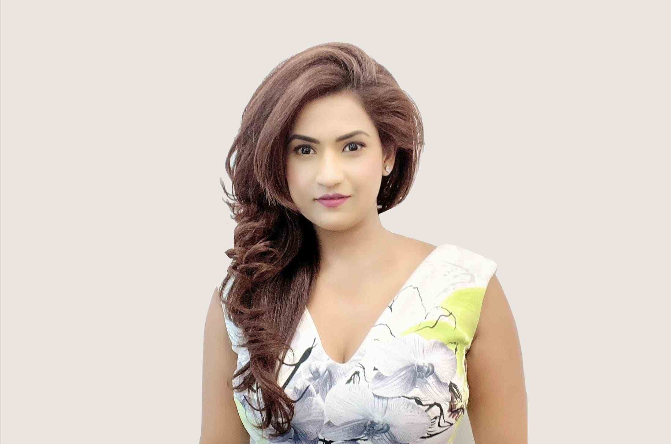 Portrait-of-Rachana-Gupta-Founder-of-Oraaanj-Interiors